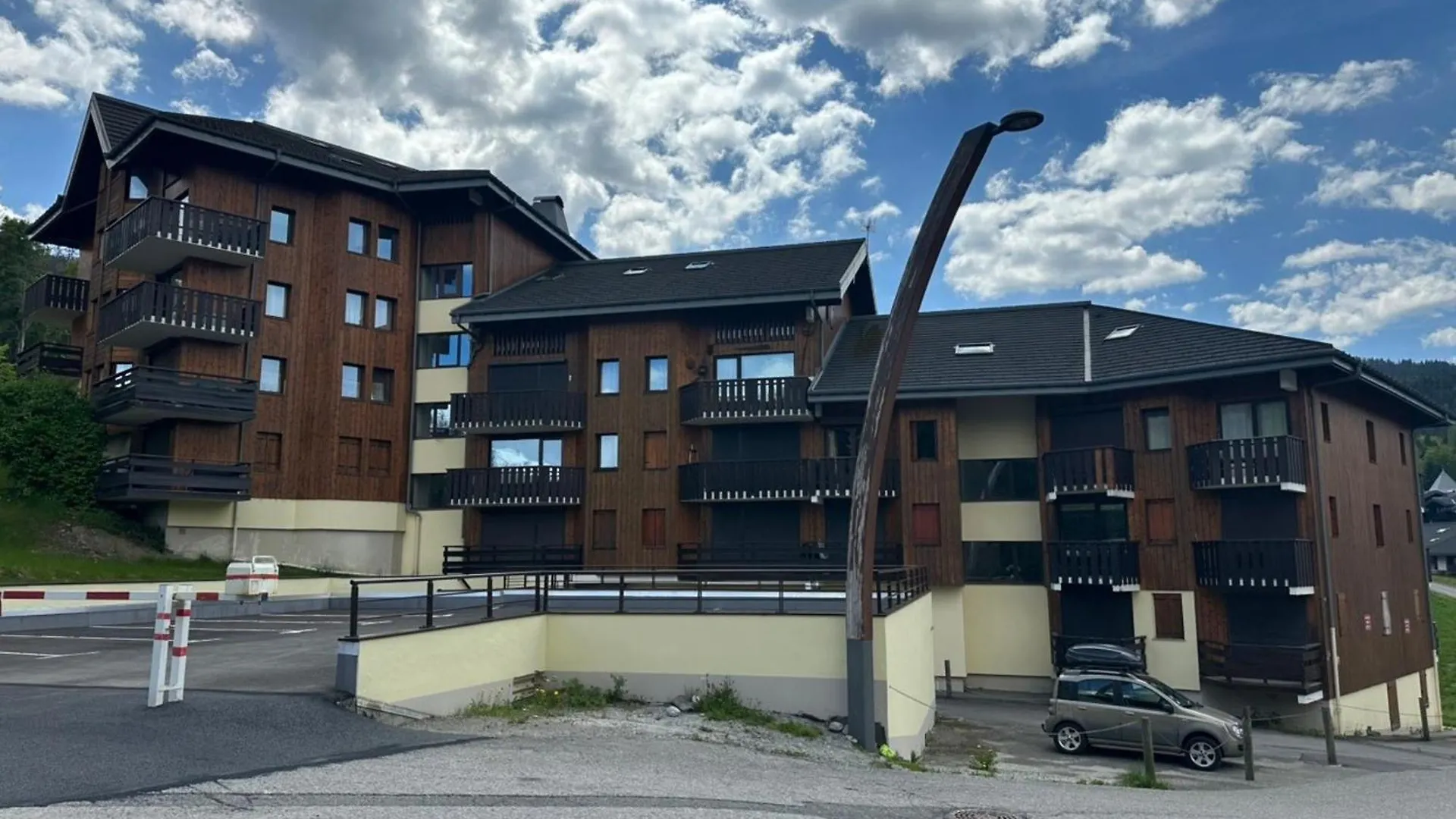 Appartement Cosy Au Pied Des Pistes Avec Balcon Et Parking - Morillon 1100 - Fr-1-642-79